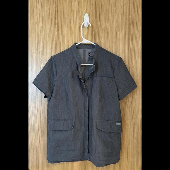Figs Scrub Top Button Down - Graphite - Size Small - Picture 1 of 5